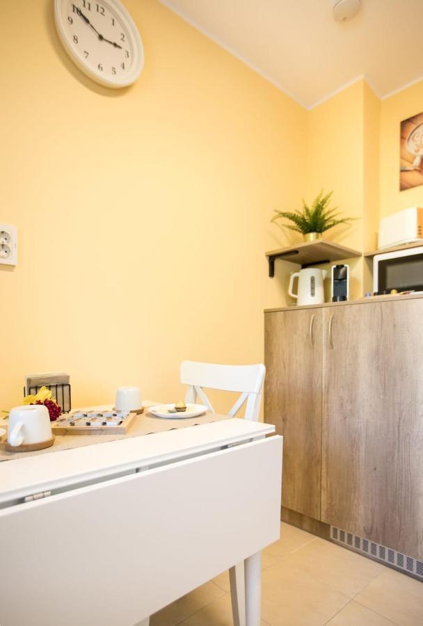 Golden Apartment Baneasa 부쿠레슈티 외부 사진