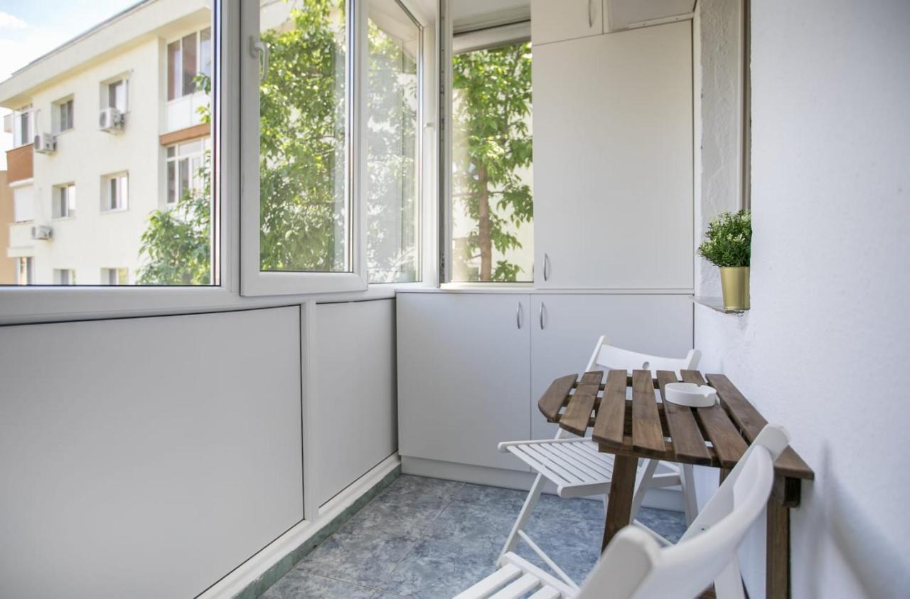 Golden Apartment Baneasa 부쿠레슈티 외부 사진