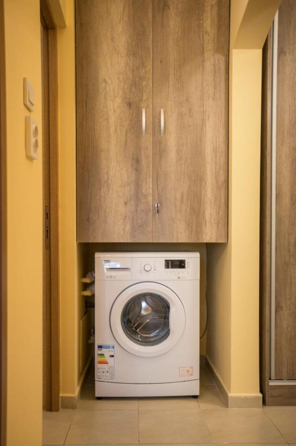 Golden Apartment Baneasa 부쿠레슈티 외부 사진